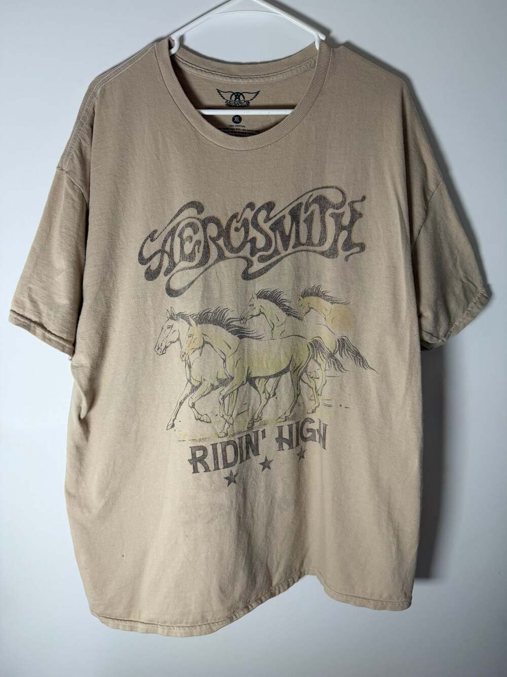 Aerosmith Ridin' High Unisex Band Tee Tan XL